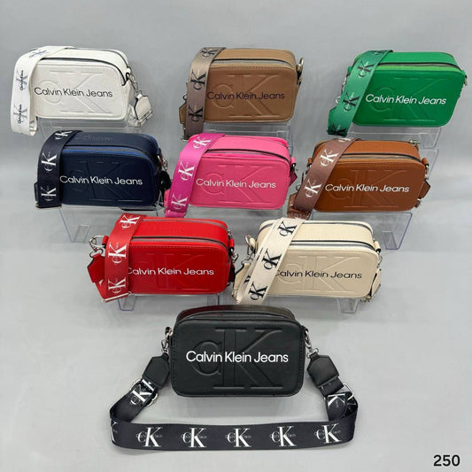 CALVİN KLEİN Çanta