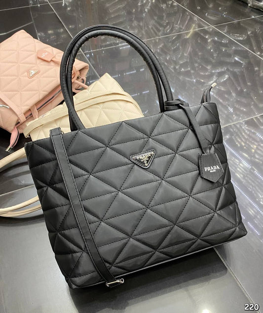 PRADA Çanta